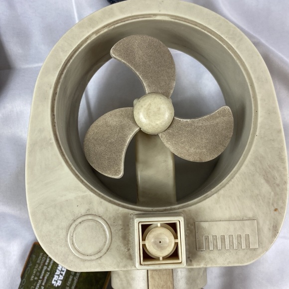 Star Wars Galaxy’s Edge Personal Misting Fan - Picture 2 of 10